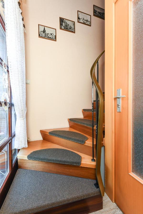Ferienwohnung Im Haus Weinstock Езенс Екстер'єр фото