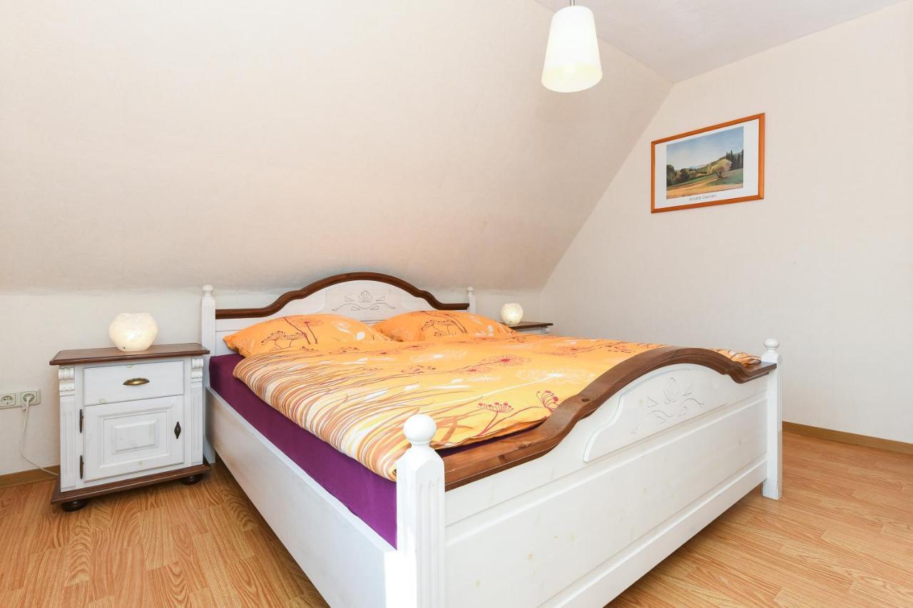 Ferienwohnung Im Haus Weinstock Езенс Екстер'єр фото